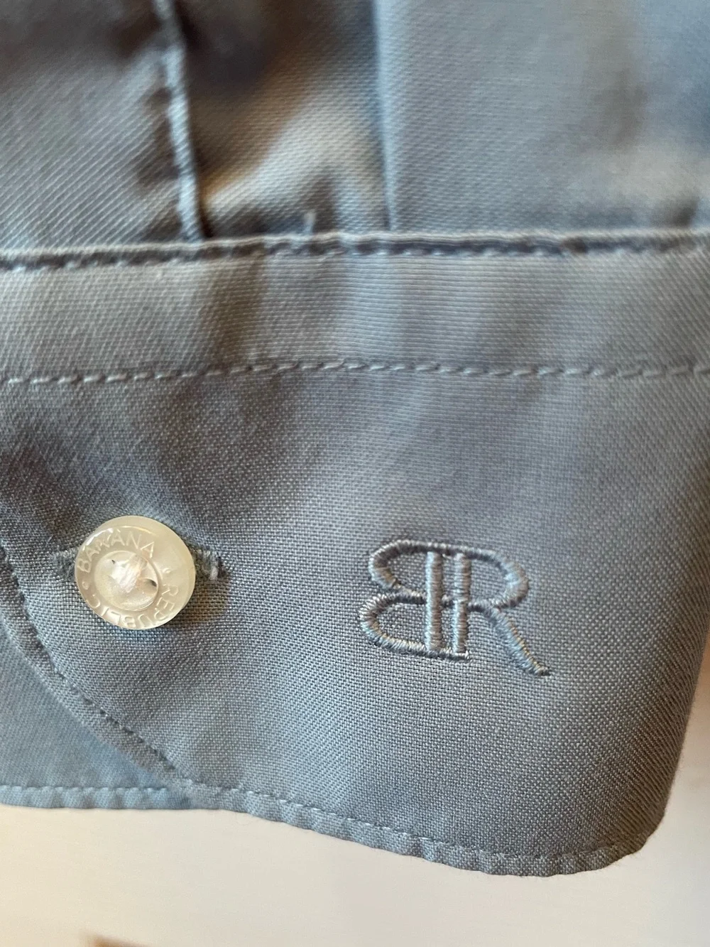 Banana Republic crisp long